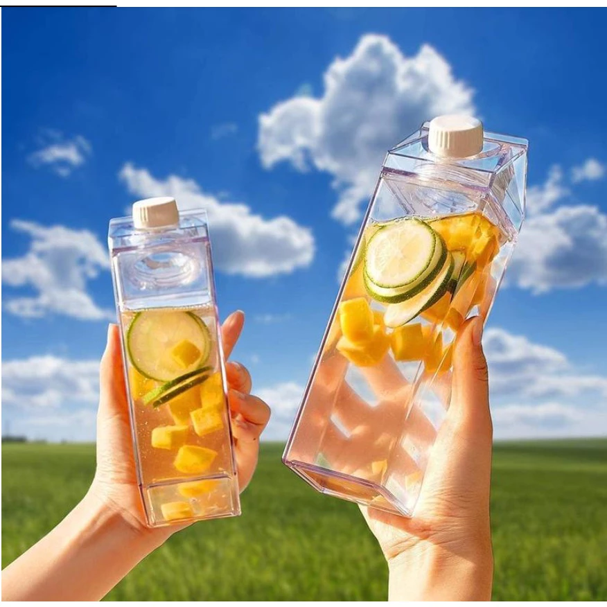 Kit 2 Garrafas Formato Caixa de Leite Acrílico Transparente 500ml e 1Litro