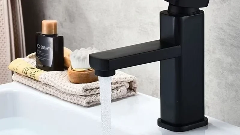 Torneira Para Banheiro Lavabo Cuba Luxo Moderna Preta e Cromada